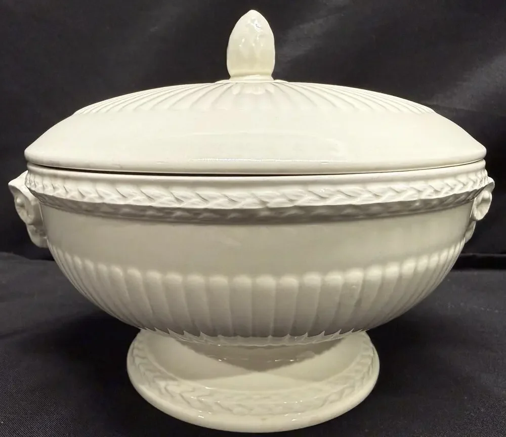 Wedgwood Edme Etruria Barlaston Covered Casserole Dish Tureen Ram Heads Vintage